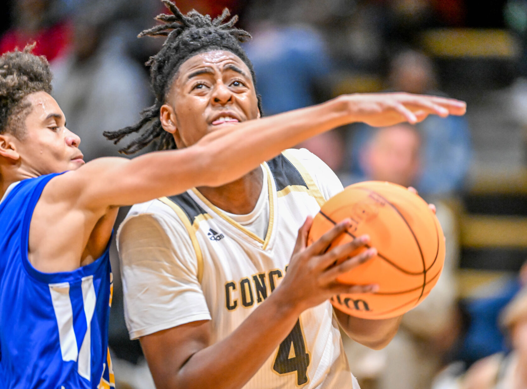 The Spiders ripped the Comets in their home opener.